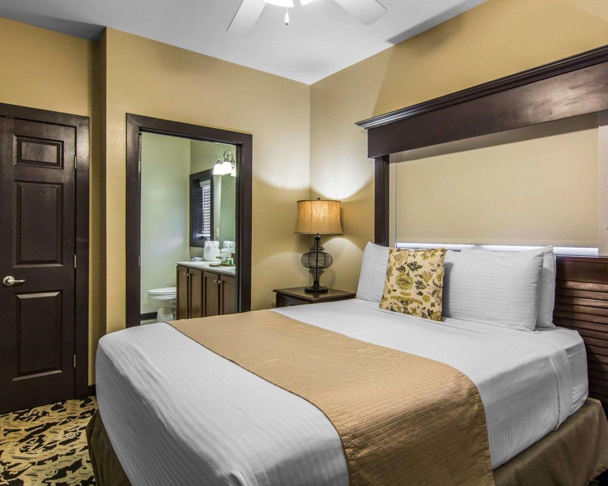 บลูกรีน พาร์คไซด์ วิลเลียมส์เบิร์ก แอสเซนด์ รีสอร์ต คอลเลคชั่น Hotel ภายนอก รูปภาพ