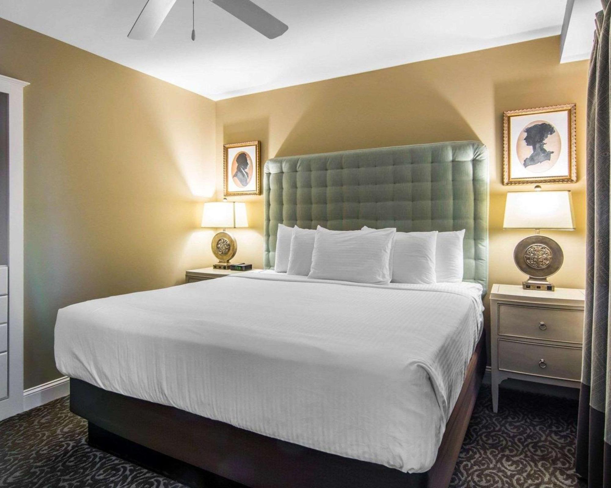 บลูกรีน พาร์คไซด์ วิลเลียมส์เบิร์ก แอสเซนด์ รีสอร์ต คอลเลคชั่น Hotel ภายนอก รูปภาพ