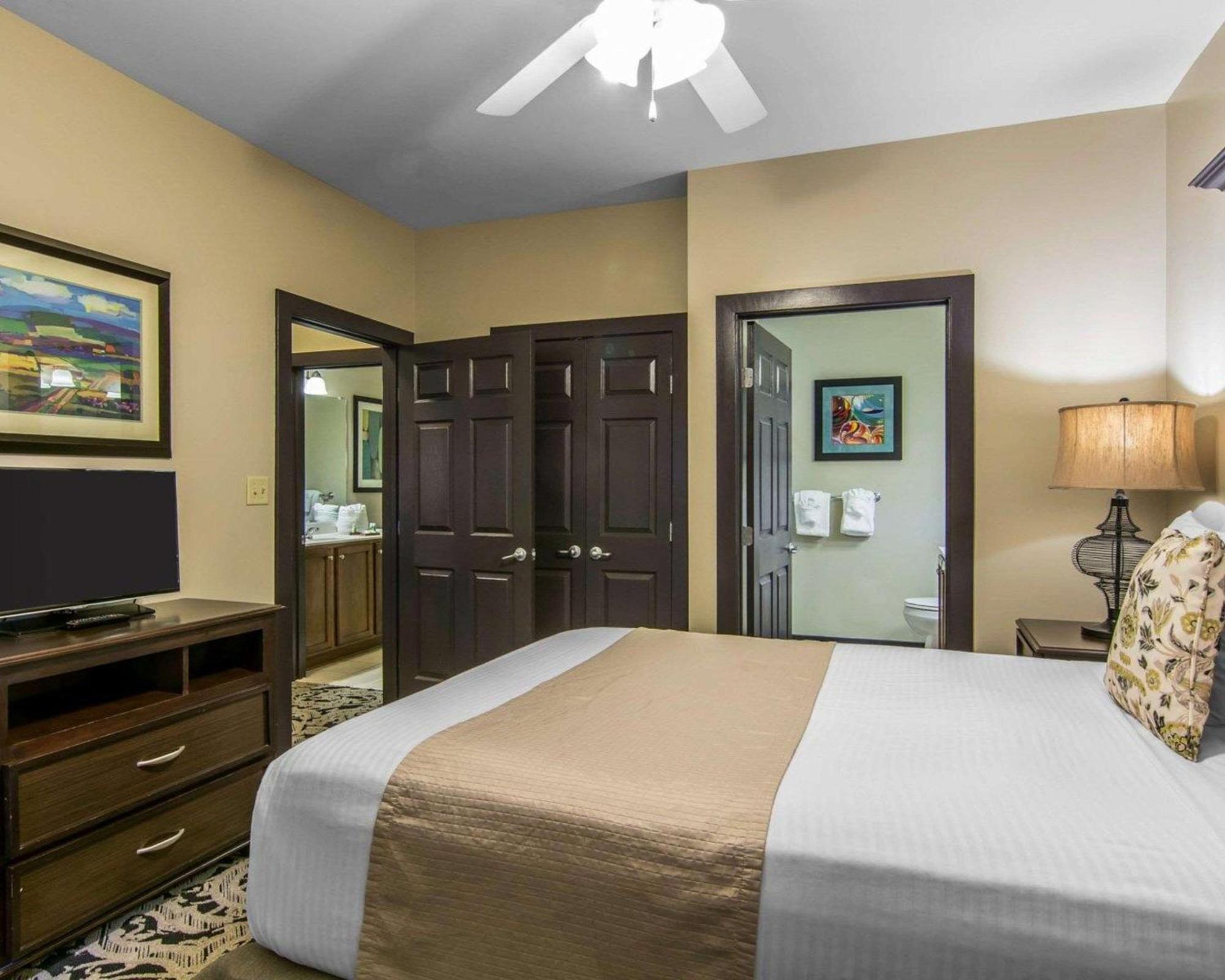 บลูกรีน พาร์คไซด์ วิลเลียมส์เบิร์ก แอสเซนด์ รีสอร์ต คอลเลคชั่น Hotel ภายนอก รูปภาพ