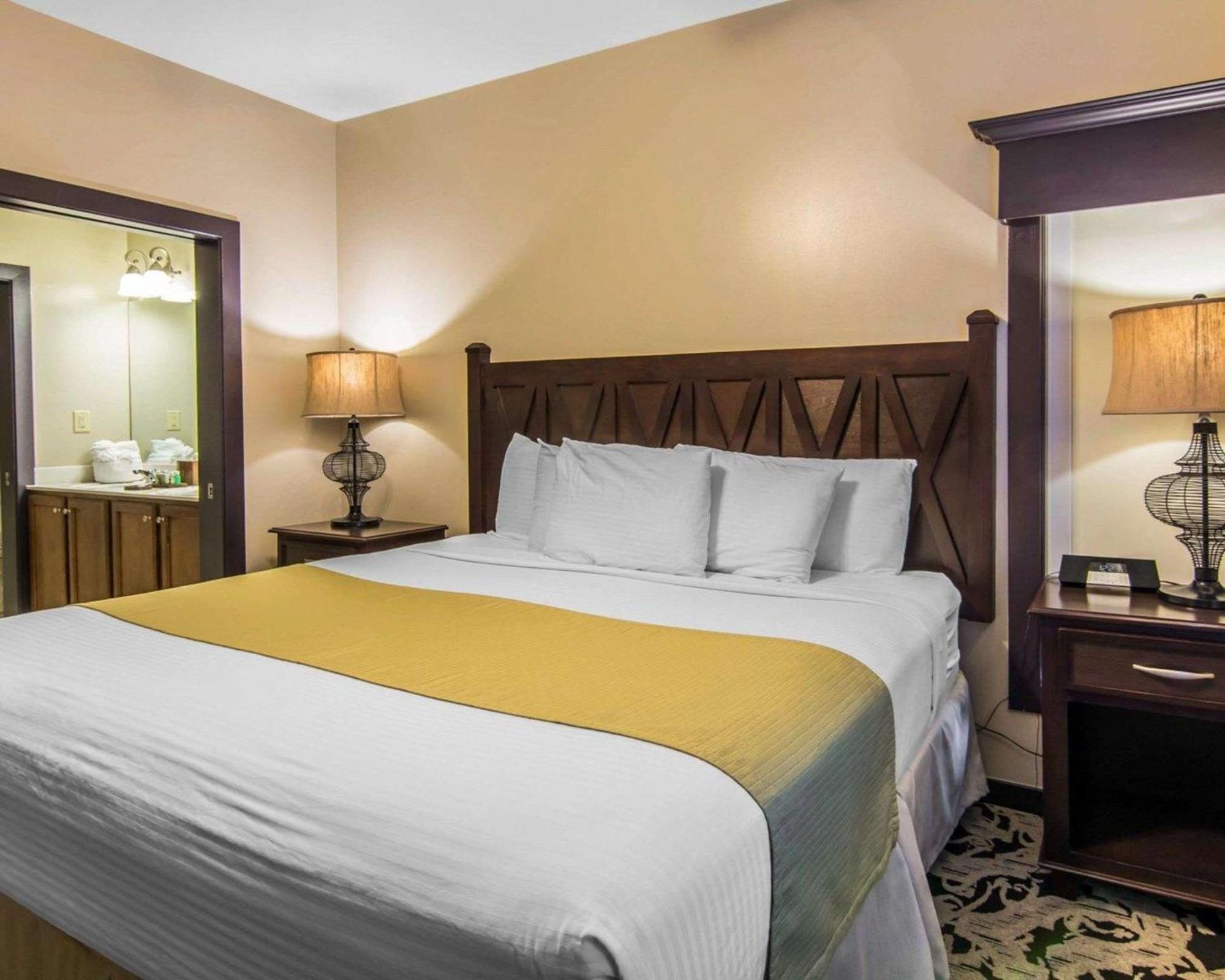 บลูกรีน พาร์คไซด์ วิลเลียมส์เบิร์ก แอสเซนด์ รีสอร์ต คอลเลคชั่น Hotel ภายนอก รูปภาพ